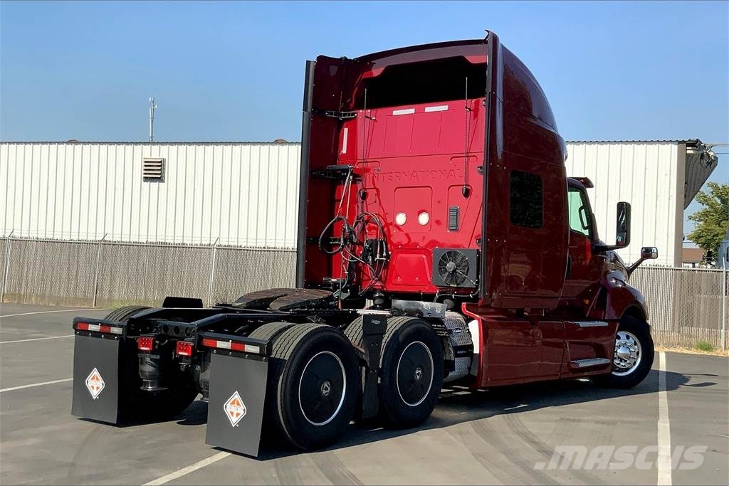 International LT625 6x4 Prime Movers