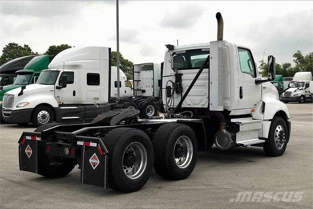International LT625 6x4 Prime Movers