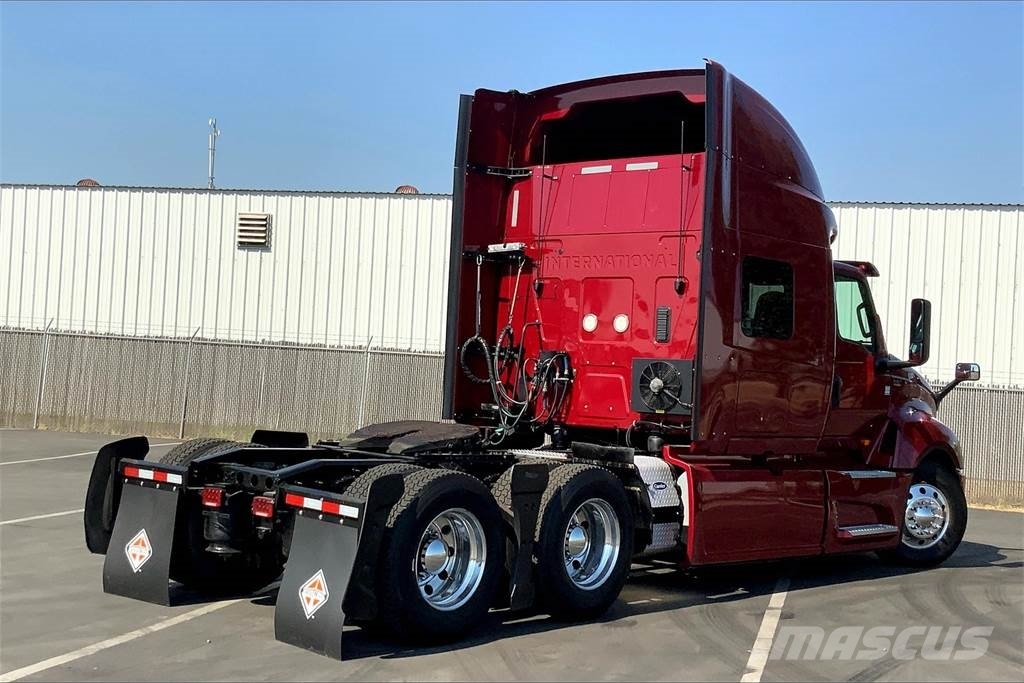 International LT625 6x4 Prime Movers