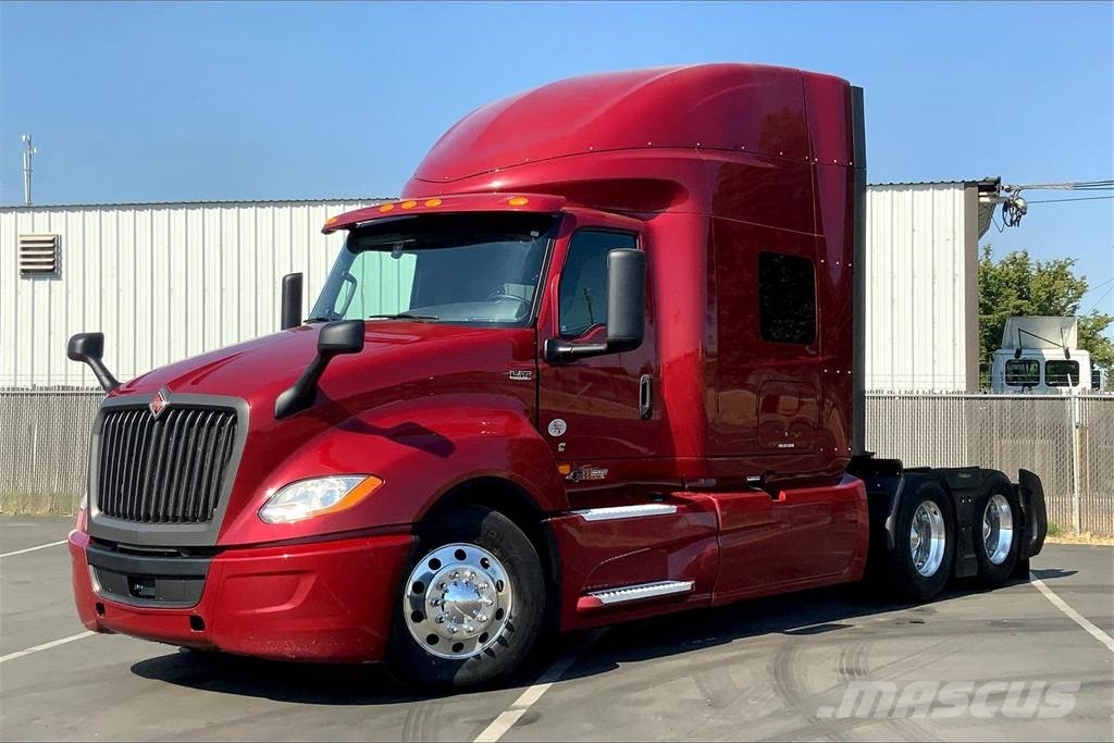 International LT625 6x4 Prime Movers