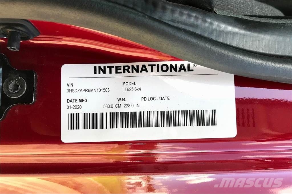 International LT625 6x4 Prime Movers