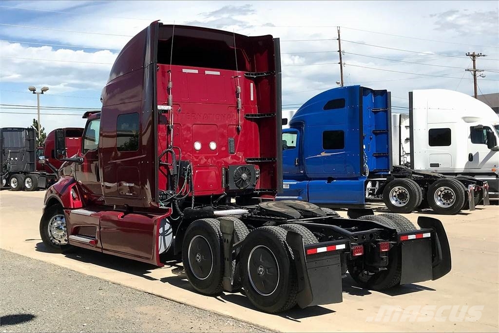 International LT625 6x4 Prime Movers