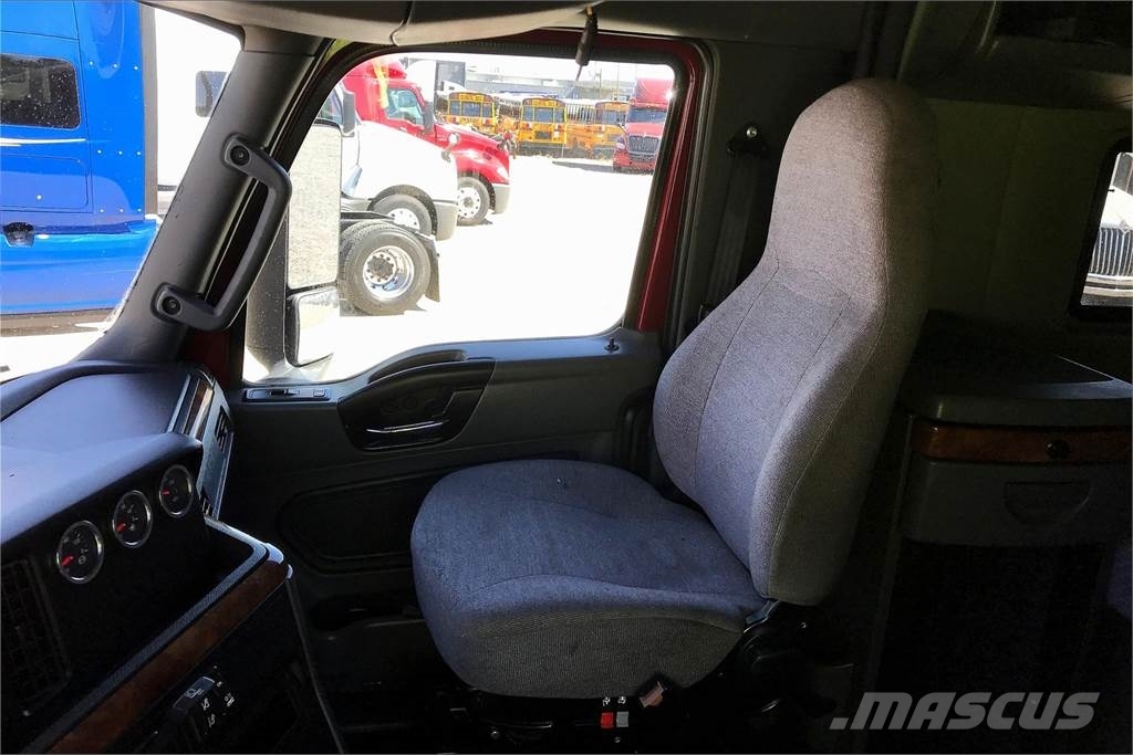 International LT625 6x4 Prime Movers