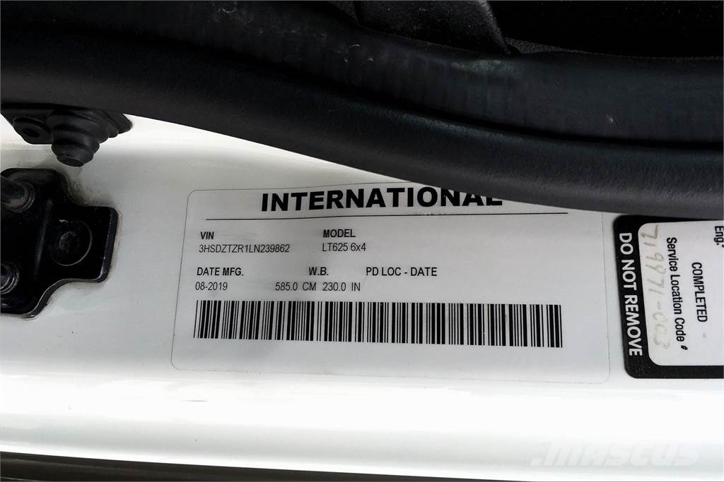 International LT625 6x4 Prime Movers