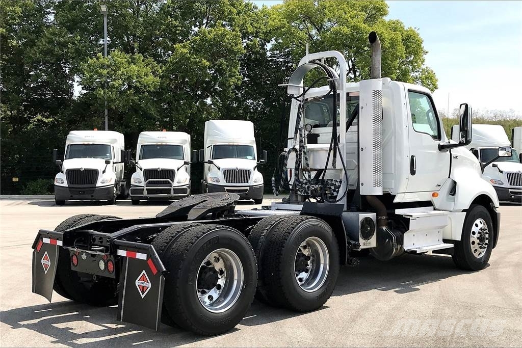 International LT625 6x4 Prime Movers