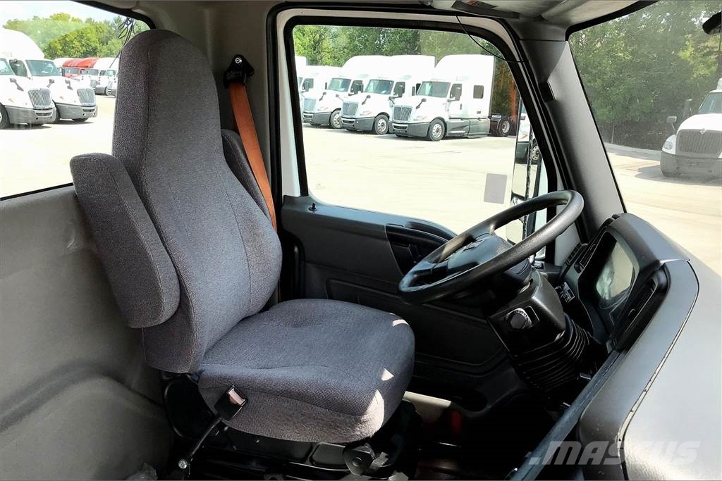 International LT625 6x4 Prime Movers