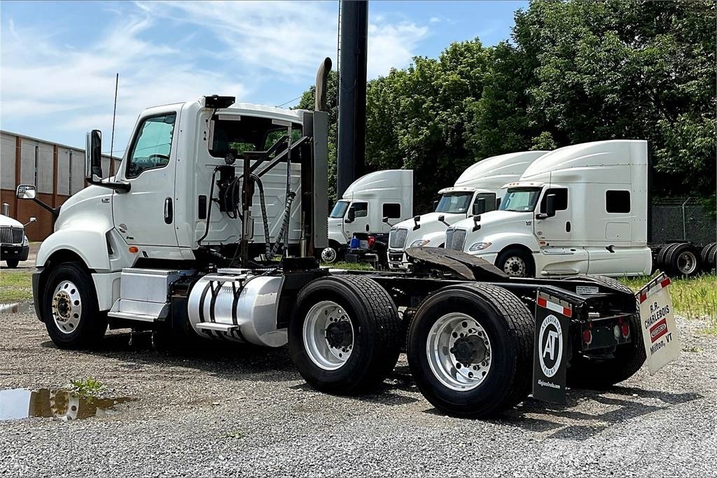 International LT625 6x4 Prime Movers