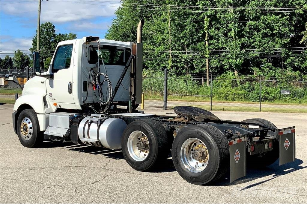 International LT625 6x4 Prime Movers