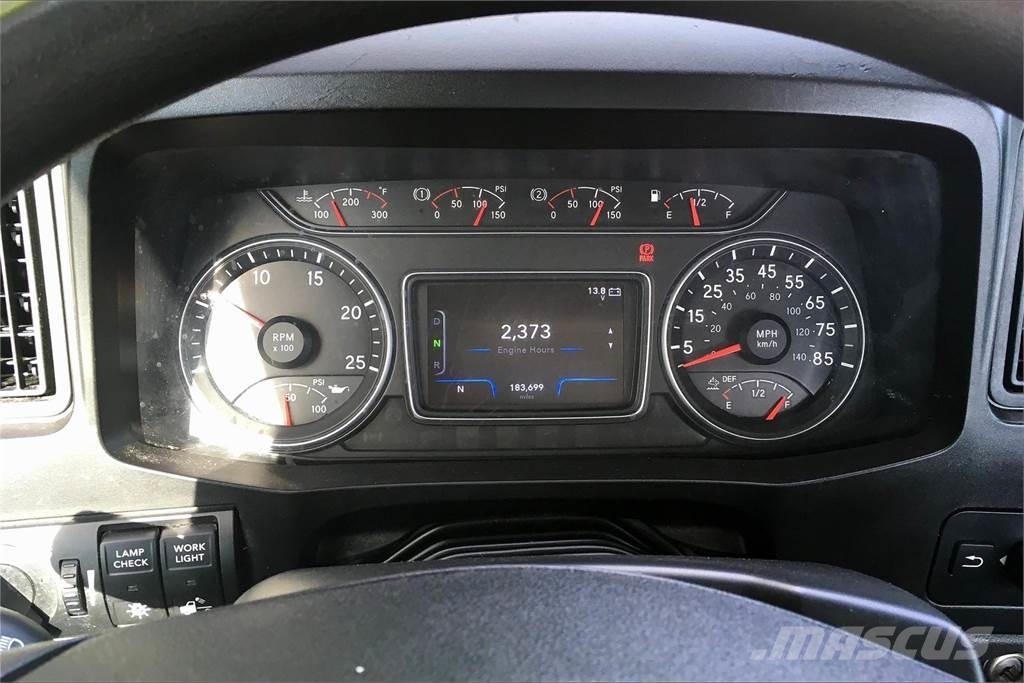 International LT625 6x4 Prime Movers