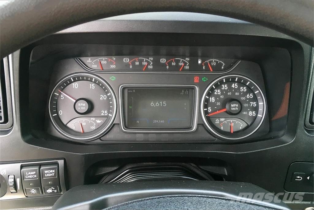 International LT625 6x4 Prime Movers