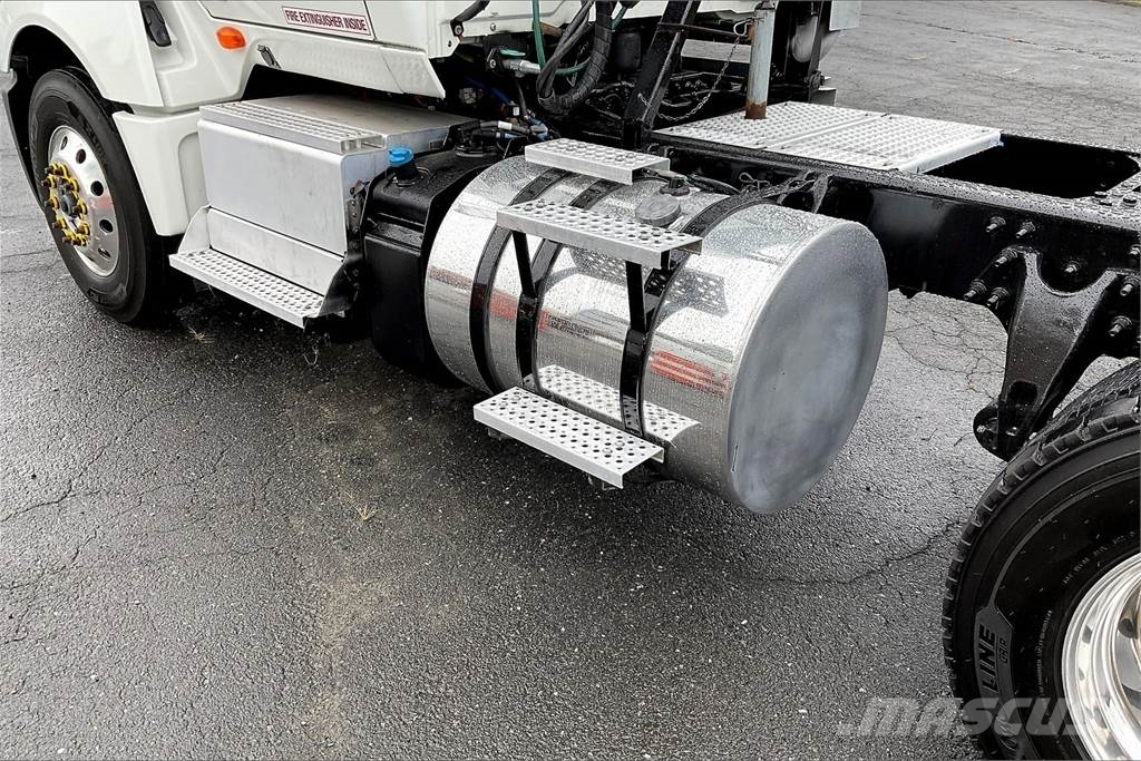 International LT625 6x4 Prime Movers