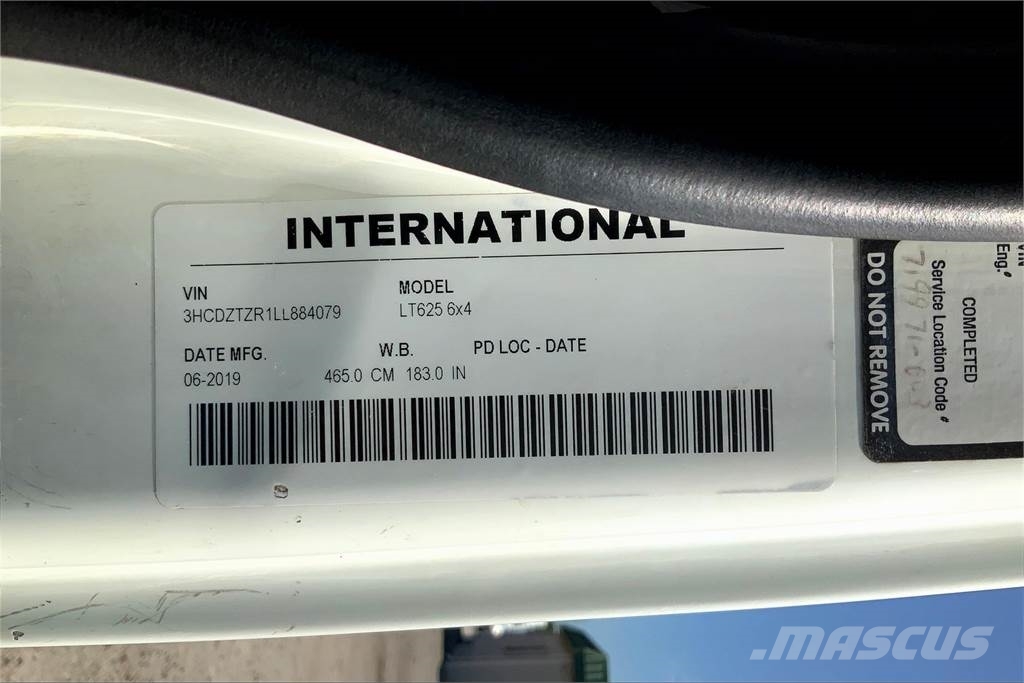 International LT625 6x4 Prime Movers