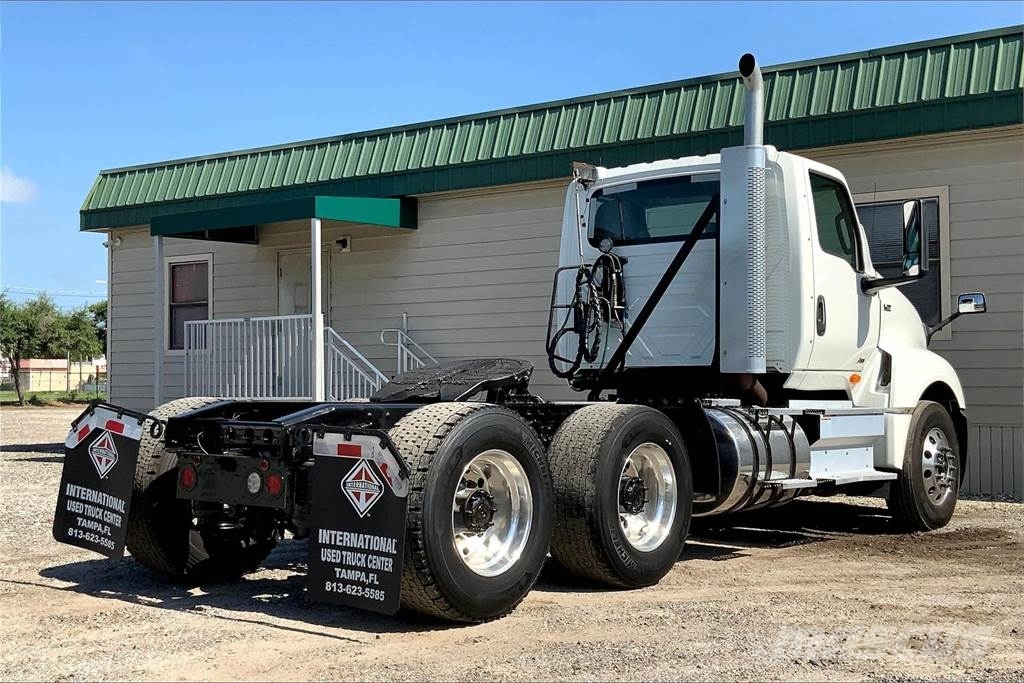 International LT625 6x4 Prime Movers