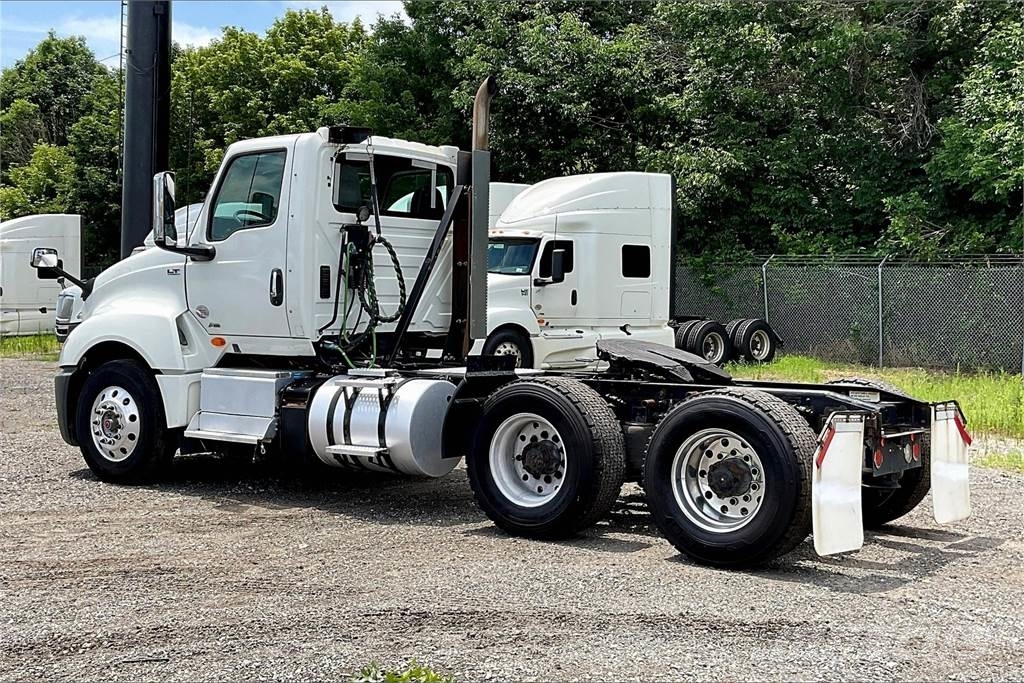 International LT625 6x4 Prime Movers