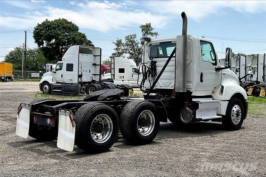 International LT625 6x4 Prime Movers