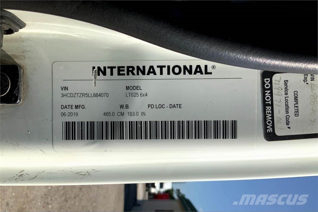 International LT625 6x4 Prime Movers