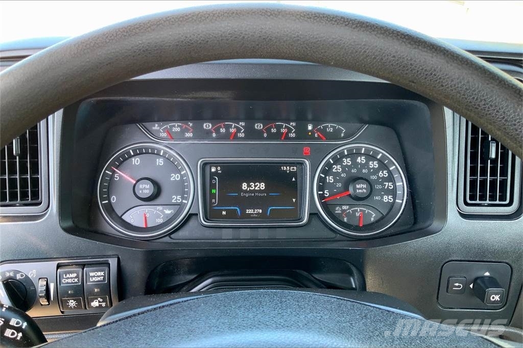 International LT625 6x4 Prime Movers