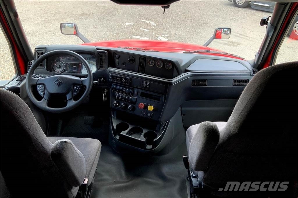 International LT625 6x4 Влекачи