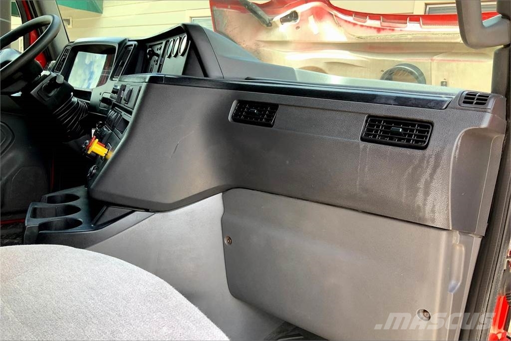 International LT625 6x4 Влекачи