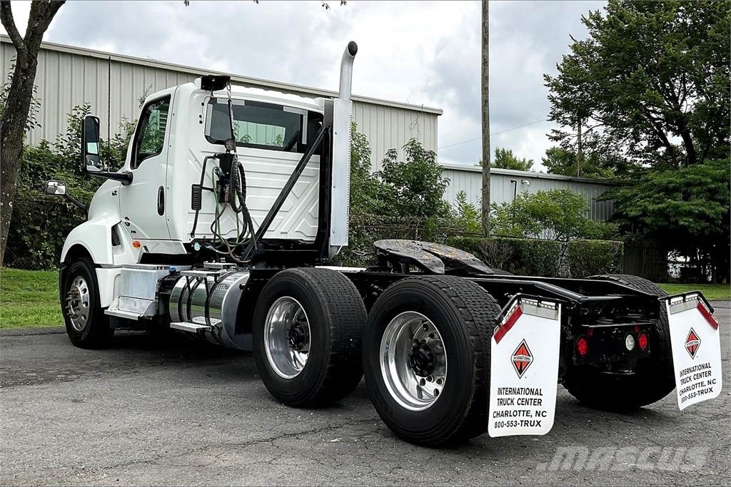 International LT625 6x4 Prime Movers