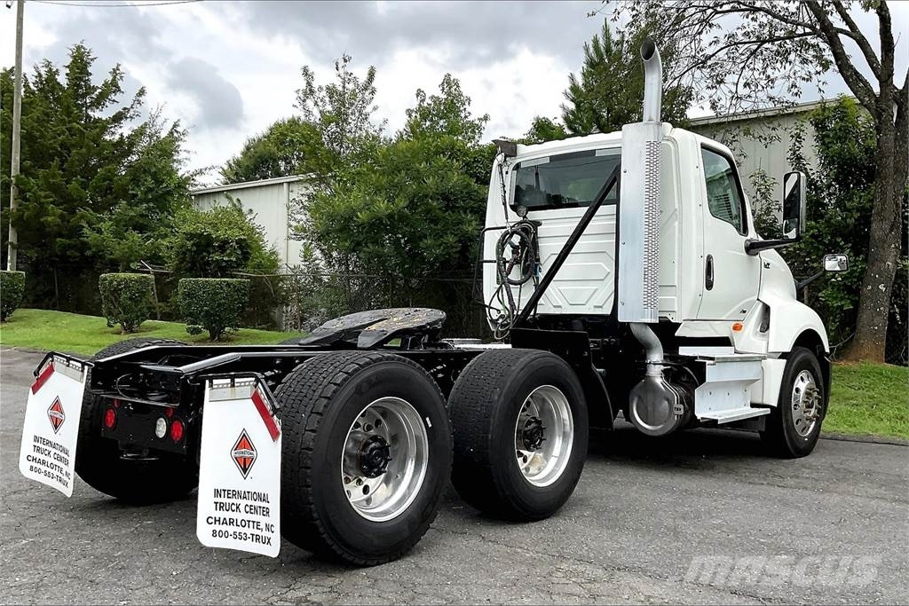 International LT625 6x4 Prime Movers