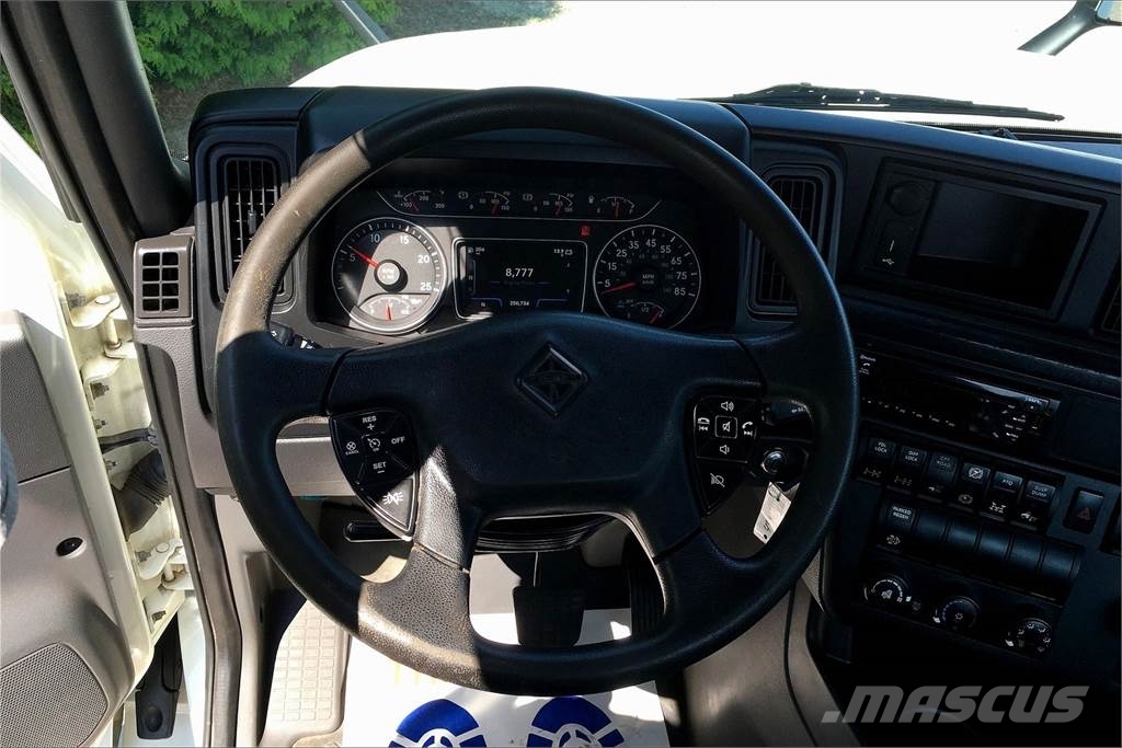 International LT625 6x4 Prime Movers