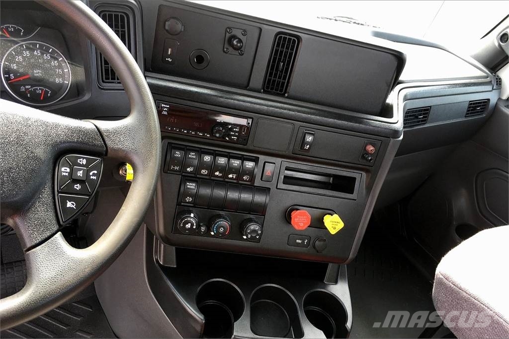 International LT625 6x4 Prime Movers