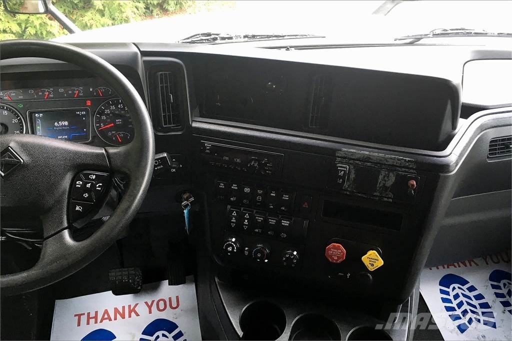 International LT625 6x4 Prime Movers