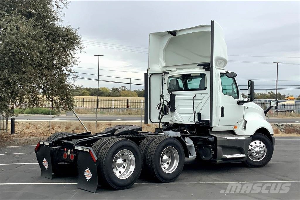 International LT625 6x4 Prime Movers