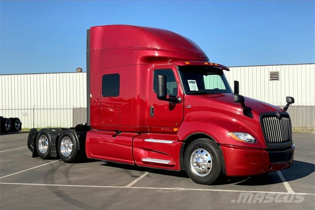 International LT625 6x4 Prime Movers