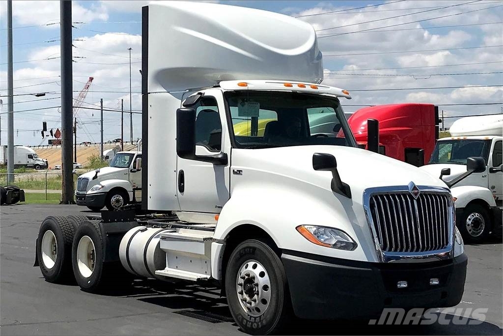 International LT625 6x4 Prime Movers