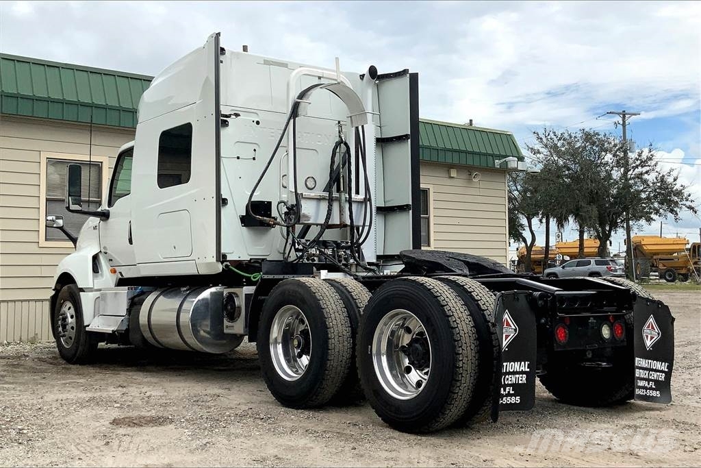International LT625 6x4 Prime Movers