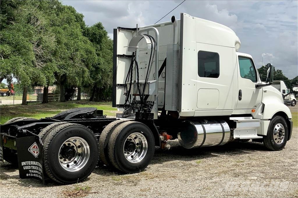 International LT625 6x4 Prime Movers