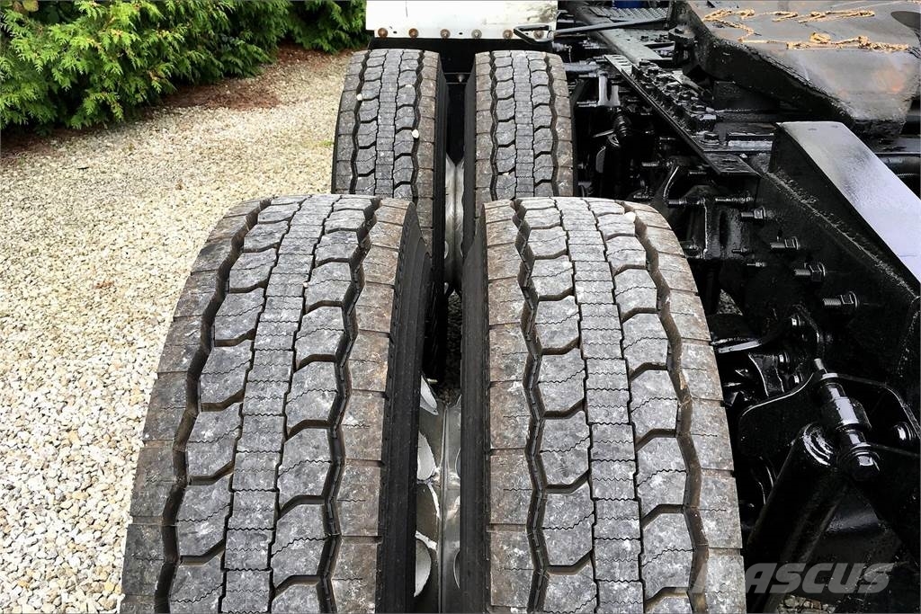 International LT625 6x4 Τράκτορες
