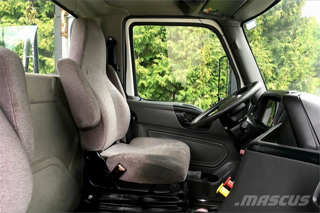 International LT625 6x4 Prime Movers