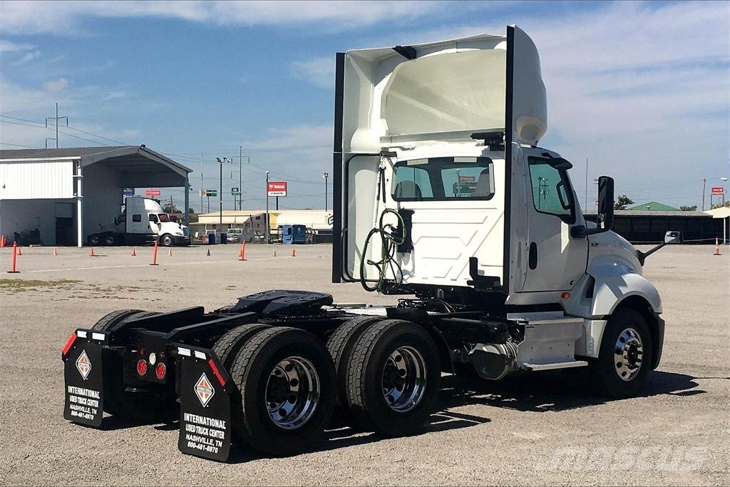 International LT625 6x4 Prime Movers
