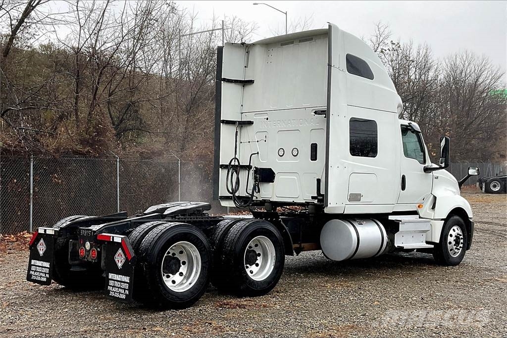 International LT625 6x4 Prime Movers