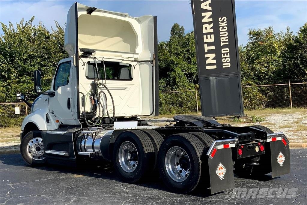 International LT625 6x4 Prime Movers