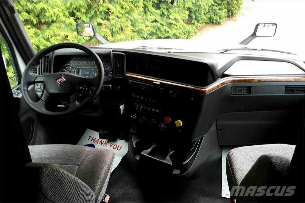 International LT625 6x4 Vetopöytäautot