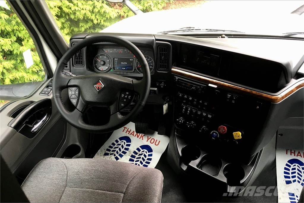 International LT625 6x4 Vetopöytäautot