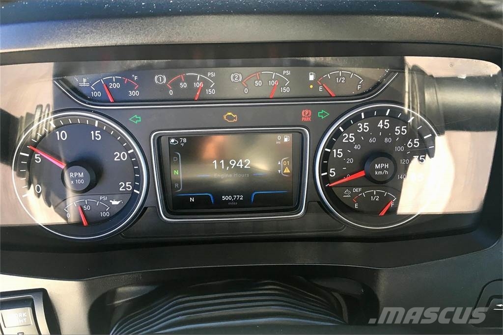 International LT625 6x4 Prime Movers
