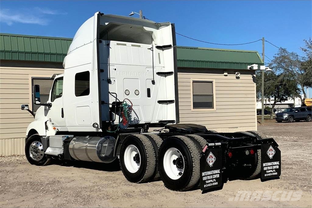 International LT625 6x4 Prime Movers