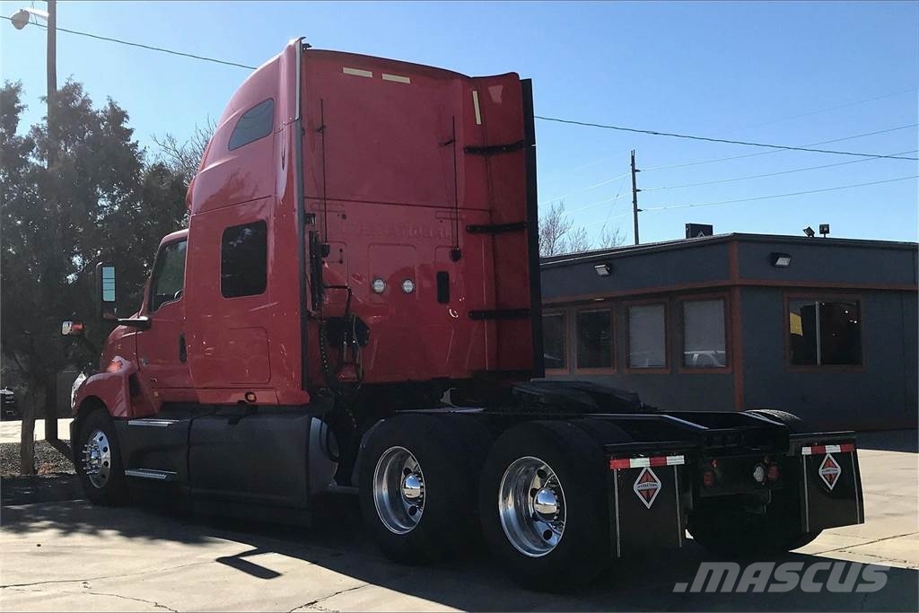 International LT625 6x4 Vetopöytäautot