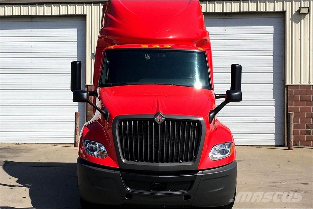 International LT625 6x4 Sadulveokid