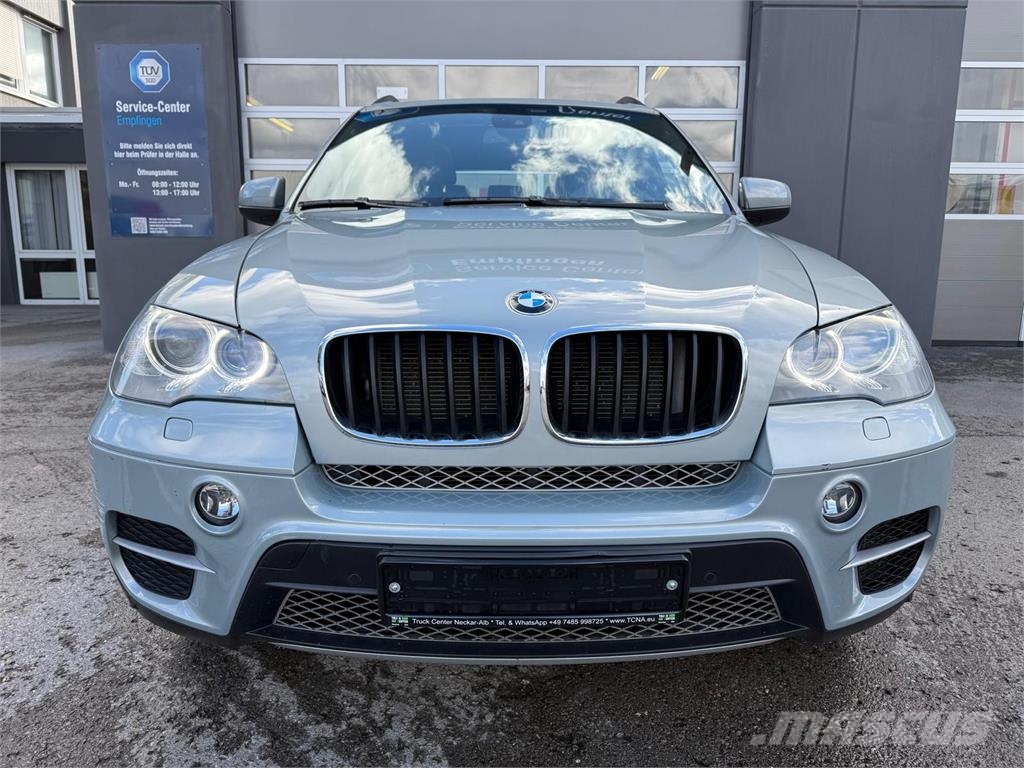 BMW X5 xDrive 30d Pano AHK Navi Leder 19+20 8fach 其他貨車
