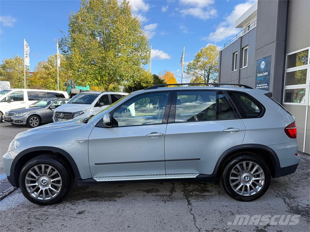 BMW X5 xDrive 30d Pano AHK Navi Leder 19+20 8fach 其他貨車