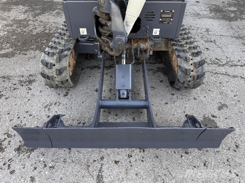Bobcat E19 Mini Kompakt Kettenbagger verstell Fahrwerk Raupenbagger