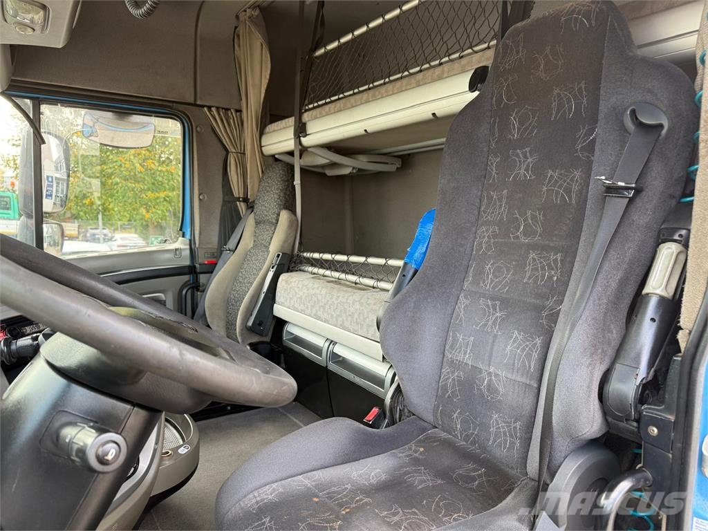 Daf XF 105.460 SC VDL S21-640 Abrollkipper Retarder Treileri ar āķi