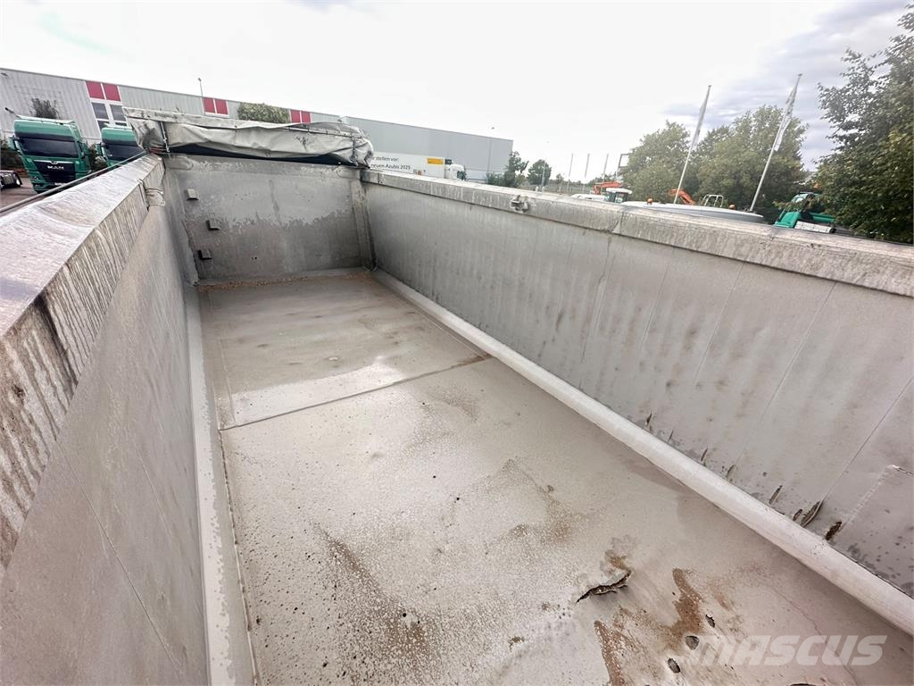 Fliegl 3Achs AluMulde elektVerd ALCOA 25³ 4880 kg leer Kippladerauflieger