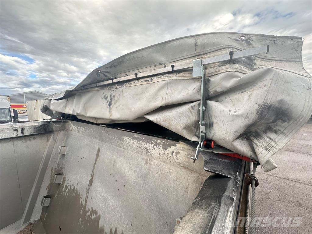 Fliegl 3Achs AluMulde elektVerd ALCOA 25³ 4880 kg leer Kippladerauflieger